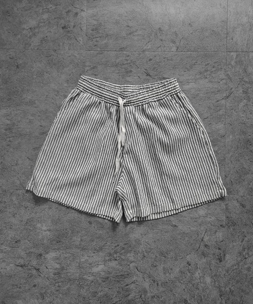 YACA(ヤーカ)の「Striped Shirt Setup/ストライプシャツセットアップ(シャツ/ブラウス・レディース・ブラック・FREE)」の5枚目の写真