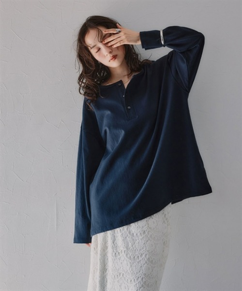 Soiunique（スワユニーク）の「ヘンリーネック綿１００％ヘビーウェイト長袖Ｔシャツ［Soiunique］（Tシャツ/カットソー・レディース・オフホワイト/ダークネイビー/チャコールグレー/モカ・FREE）」の10枚目の写真