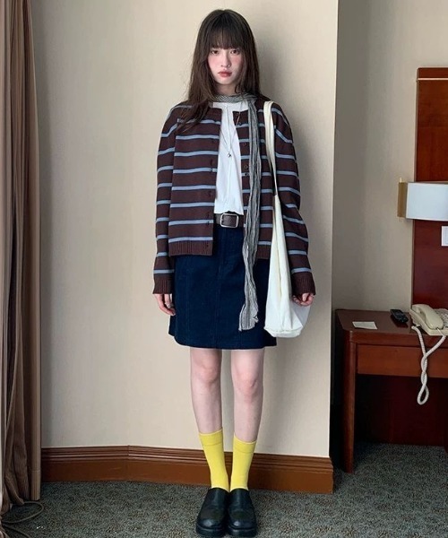 SHERU(シェル)の「レトロラインボーダーニットカーディガン(ニット/セーター・レディース・ブラウン/ネイビー・M)」の17枚目の写真