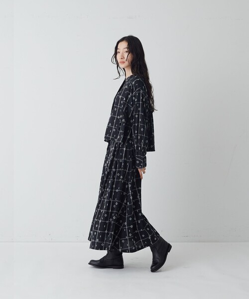 conges payes ADIEU TRISTESSE(コンジェ ペイエ アデュートリステス)の「フロッキープリントチェックスカート(スカート・レディース・グリーン系その他/ブラック系その他・38)」の10枚目の写真