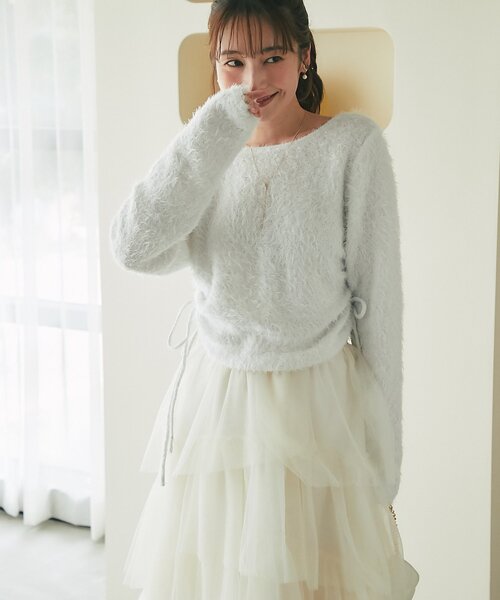 La boutique BonBon(ラブティックボンボン)の「ヘアリーラメシャギーニット(ニット/セーター・レディース・ブラウン/グレイッシュベージュ/ホワイト・FREE)」の7枚目の写真