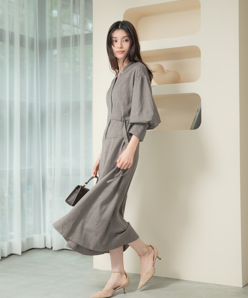 URBAN RESEARCH ROSSO WOMEN（アーバンリサーチ　ロッソ）の「ボリュームスリーブウエストマークワンピース（ワンピース・レディース・ネイビー/モカ/ライトベージュ・36/38）」の22枚目の写真