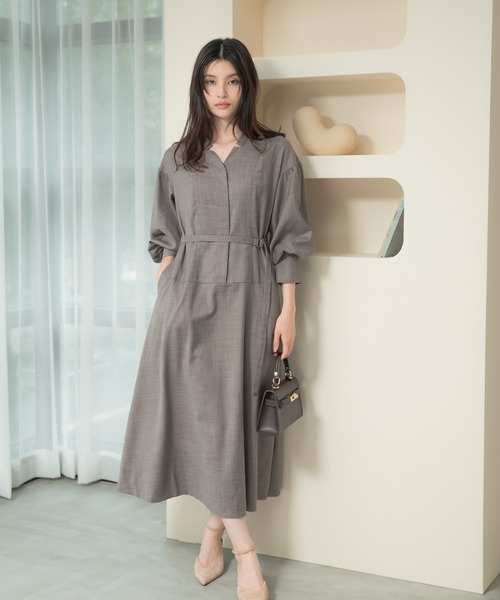 URBAN RESEARCH ROSSO WOMEN（アーバンリサーチ　ロッソ）の「ボリュームスリーブウエストマークワンピース（ワンピース・レディース・ネイビー/モカ/ライトベージュ・36/38）」の20枚目の写真