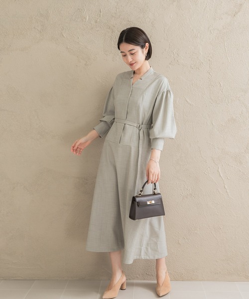 URBAN RESEARCH ROSSO WOMEN（アーバンリサーチ　ロッソ）の「ボリュームスリーブウエストマークワンピース（ワンピース・レディース・ネイビー/モカ/ライトベージュ・36/38）」の17枚目の写真