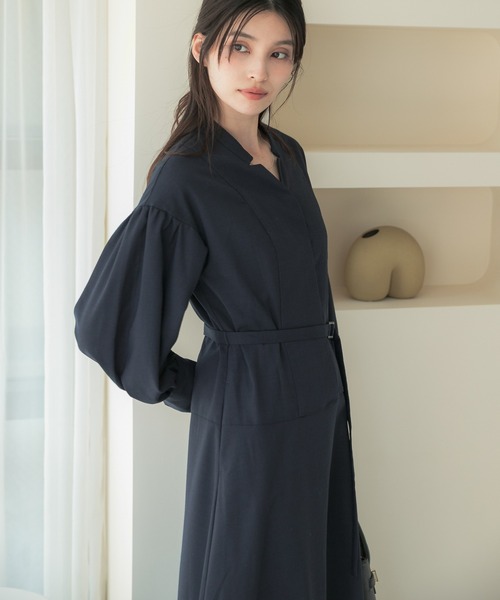 URBAN RESEARCH ROSSO WOMEN（アーバンリサーチ　ロッソ）の「ボリュームスリーブウエストマークワンピース（ワンピース・レディース・ネイビー/モカ/ライトベージュ・36/38）」の8枚目の写真