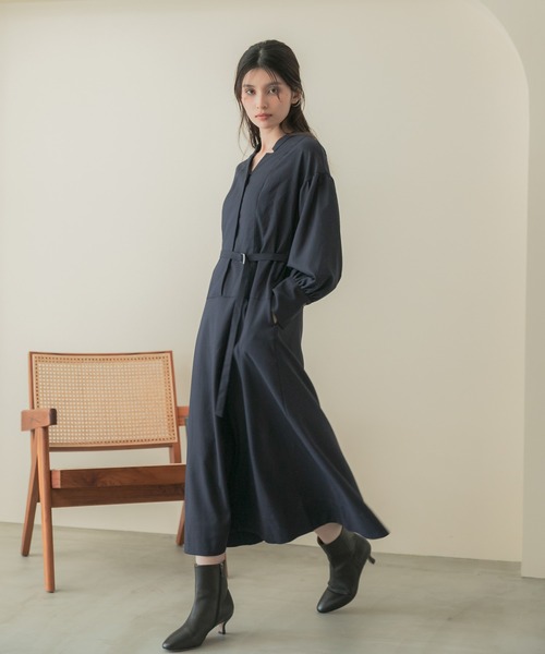 URBAN RESEARCH ROSSO WOMEN（アーバンリサーチ　ロッソ）の「ボリュームスリーブウエストマークワンピース（ワンピース・レディース・ネイビー/モカ/ライトベージュ・36/38）」の11枚目の写真