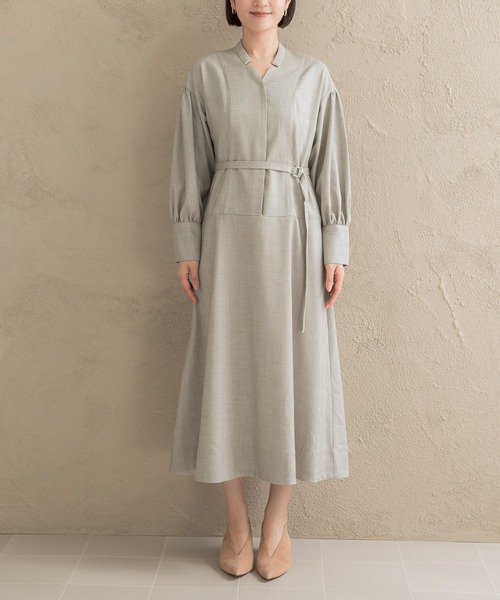 URBAN RESEARCH ROSSO WOMEN（アーバンリサーチ　ロッソ）の「ボリュームスリーブウエストマークワンピース（ワンピース・レディース・ネイビー/モカ/ライトベージュ・36/38）」の12枚目の写真