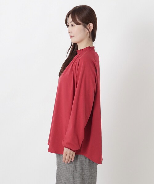 one'sterrace(ワンズテラス)の「コットンシャーリング 長袖ラグランプルオーバー(Tシャツ/カットソー・レディース・ブラック系8/レッド系9/ダークブラウン系8・02)」の5枚目の写真