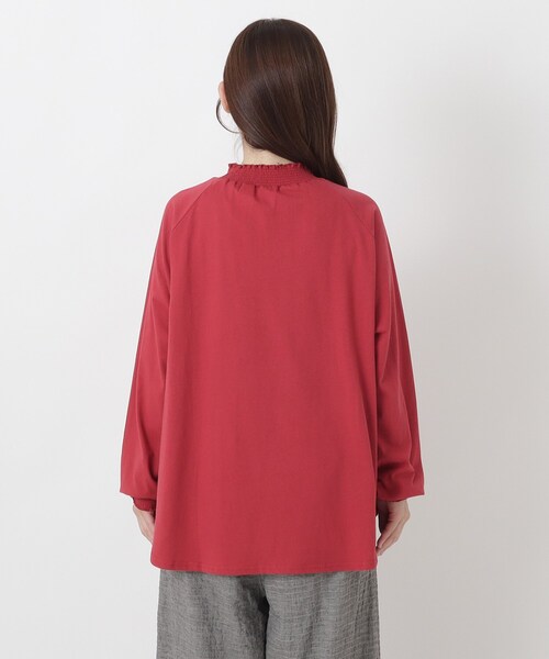 one'sterrace(ワンズテラス)の「コットンシャーリング 長袖ラグランプルオーバー(Tシャツ/カットソー・レディース・ブラック系8/レッド系9/ダークブラウン系8・02)」の6枚目の写真