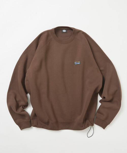 FREAK'S STORE(フリークスストア)の「限定展開 ビッグシルエット ワンポイントロゴ ラグランスリーブ スピンドル スウェット(スウェット・メンズ・ブラウン/グレー/ブラック/ベージュ/ネイビー/チャコールグレー・MEDIUM/LARGE/SMALL)」の4枚目の写真