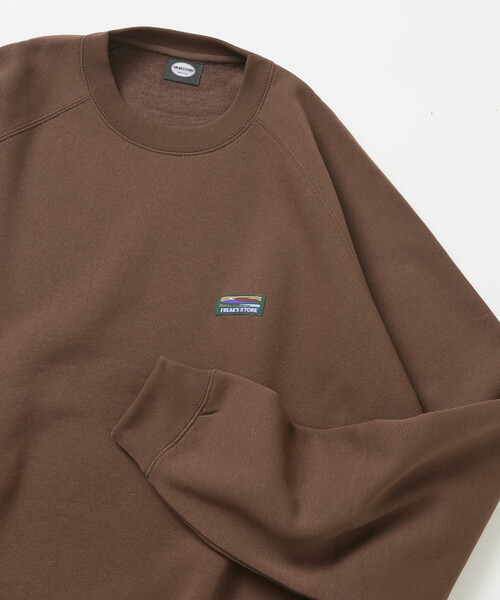 FREAK'S STORE(フリークスストア)の「限定展開 ビッグシルエット ワンポイントロゴ ラグランスリーブ スピンドル スウェット(スウェット・メンズ・ブラウン/グレー/ブラック/ベージュ/ネイビー/チャコールグレー・MEDIUM/LARGE/SMALL)」の20枚目の写真