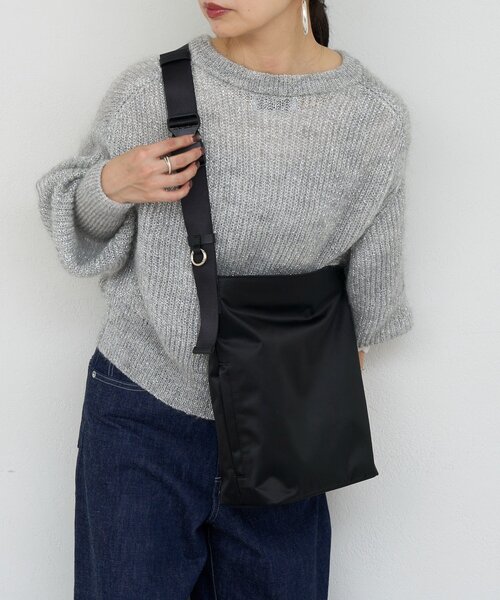 russet(ラシット)の「【撥水】《軽量・330g》バックル2WAY縦型ショルダーバッグ(ショルダーバッグ・レディース・ブラック/ボルドー・FREE)」の19枚目の写真
