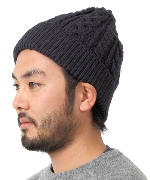 BEAMS PLUS（ビームスプラス）の「BEAMS PLUS / ケーブルワッチキャップ（ニットキャップ/ビーニー・メンズ・ナチュラル/チャコールグレー/ブラック/ネイビー/ワイン/ダークグリーン・ONE SIZE）」の5枚目の写真