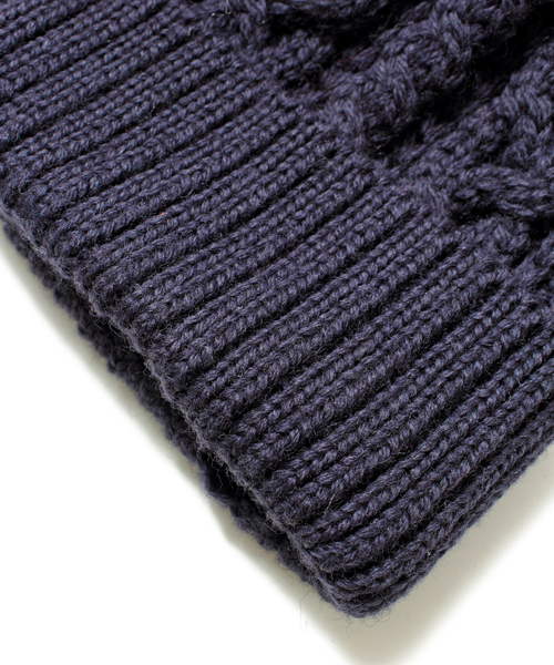 BEAMS PLUS（ビームスプラス）の「BEAMS PLUS / ケーブルワッチキャップ（ニットキャップ/ビーニー・メンズ・ナチュラル/チャコールグレー/ブラック/ネイビー/ワイン/ダークグリーン・ONE SIZE）」の14枚目の写真