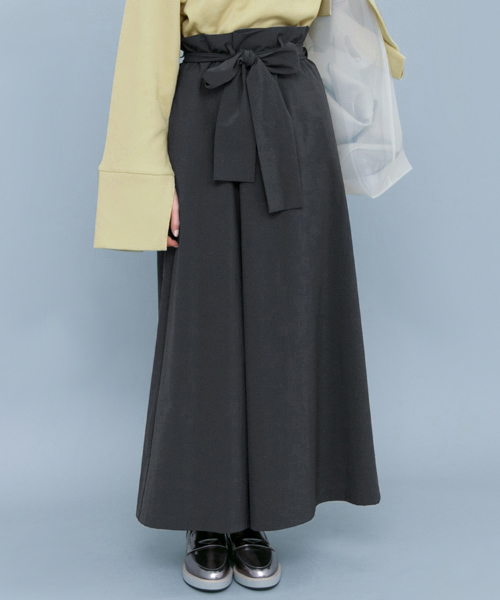 KBF（ケイビーエフ）の「KBF ウエストベルトロングスカート（スカート・レディース・ブラウン/ベージュ/ネイビー・ONE）」の3枚目の写真