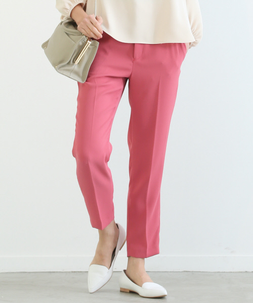 FONCE(フォンセ)の「ノータックテーパードパンツ(その他パンツ・レディース・ダークネイビー/ベージュ/コーラル・34/38/36)」の3枚目の写真