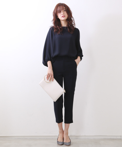 FONCE(フォンセ)の「ノータックテーパードパンツ(その他パンツ・レディース・ダークネイビー/ベージュ/コーラル・34/38/36)」の13枚目の写真