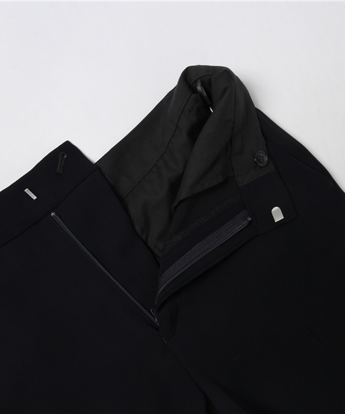 FONCE(フォンセ)の「ノータックテーパードパンツ(その他パンツ・レディース・ダークネイビー/ベージュ/コーラル・34/38/36)」の16枚目の写真