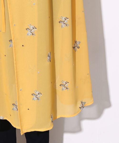 ROPE' PICNIC（ロペピクニック）の「フラワークロスステッチ刺繍ガウン（ワンピース・レディース・ブラック/イエロー/ホワイト・38）」の13枚目の写真