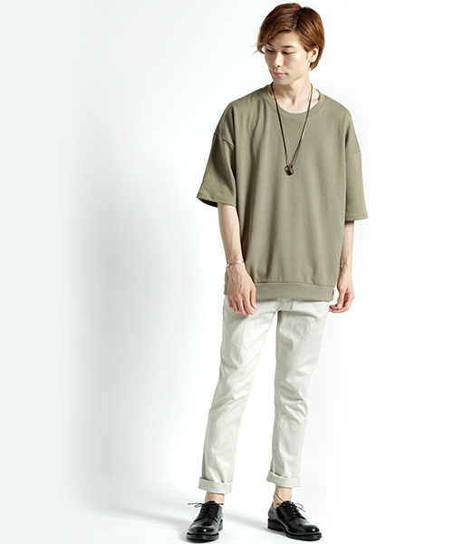 MONO-MART（モノマート）の「ドロップショルダーカラーリングスウェット/ライトオンス(1/2スリーブ)（スウェット・メンズ・チャコール/ベージュ/グレー/ホワイト/ダークネイビー/ピンク/ブラック/カーキ・FREE）」の16枚目の写真