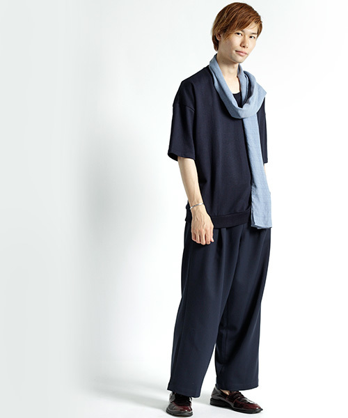 MONO-MART（モノマート）の「ドロップショルダーカラーリングスウェット/ライトオンス(1/2スリーブ)（スウェット・メンズ・チャコール/ベージュ/グレー/ホワイト/ダークネイビー/ピンク/ブラック/カーキ・FREE）」の18枚目の写真