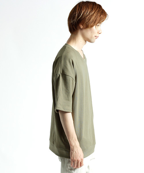 MONO-MART（モノマート）の「ドロップショルダーカラーリングスウェット/ライトオンス(1/2スリーブ)（スウェット・メンズ・チャコール/ベージュ/グレー/ホワイト/ダークネイビー/ピンク/ブラック/カーキ・FREE）」の10枚目の写真