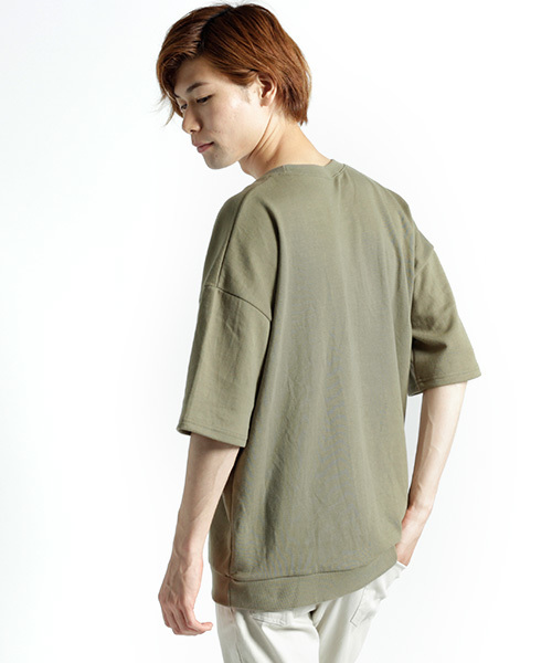 MONO-MART（モノマート）の「ドロップショルダーカラーリングスウェット/ライトオンス(1/2スリーブ)（スウェット・メンズ・チャコール/ベージュ/グレー/ホワイト/ダークネイビー/ピンク/ブラック/カーキ・FREE）」の11枚目の写真