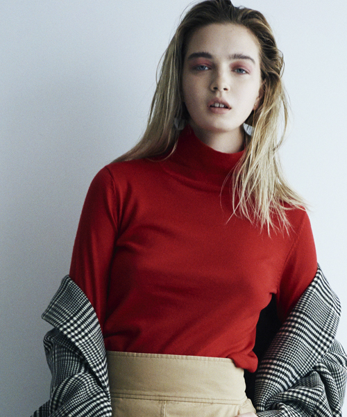 N.(N. Natural Beauty Basic)(エヌエヌナチュラルビューティーベーシック)の「ウールベーシックタートルニット(ニット/セーター・レディース・レッド/ブルー/ピンク/グレー/ブラック/ホワイト・MEDIUM)」の6枚目の写真