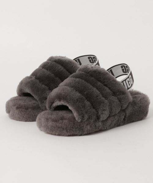 UGG(アグ)の「UGG ”Fluff Yeah Slide” シープスキンサンダル(サンダル・レディース・チャコールグレー/ブラック/ピンク/マルチ・23.0cm/25.0cm/24.0cm)」の3枚目の写真