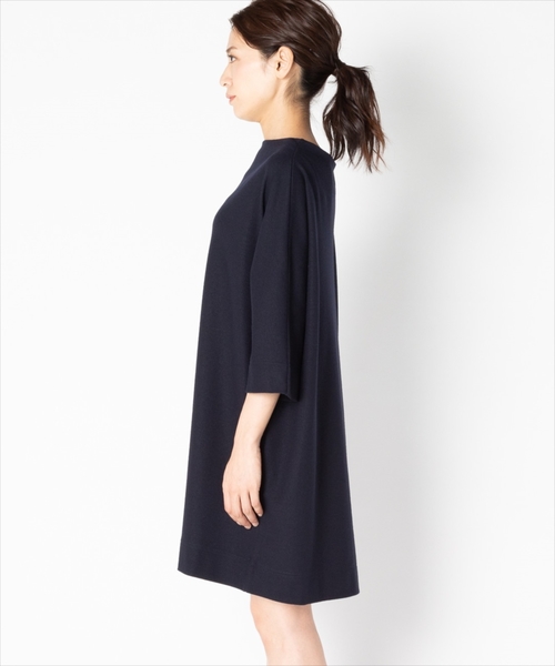 Traditional Weatherwear(トラディショナルウェザーウェア)の「Traditional Weatherwear ローボトルネック ドロップスリーブ ワンピース(ワンピース・レディース・ブラック/ネイビー/グレー・S)」の6枚目の写真