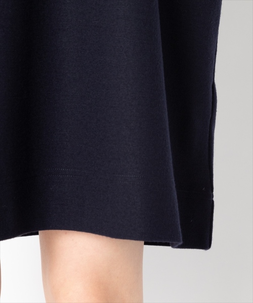 Traditional Weatherwear(トラディショナルウェザーウェア)の「Traditional Weatherwear ローボトルネック ドロップスリーブ ワンピース(ワンピース・レディース・ブラック/ネイビー/グレー・S)」の12枚目の写真