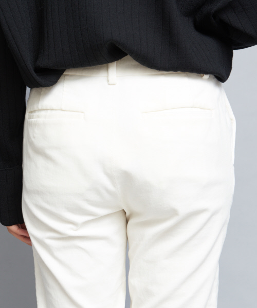 qualite(カリテ)の「ストレッチコーデュロイパンツ(その他パンツ・レディース・ホワイト/キャメル/ダークブラウン・34/36/38/40)」の8枚目の写真