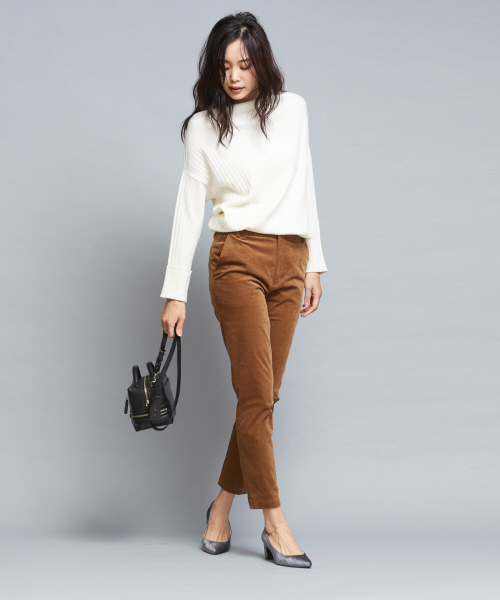 qualite(カリテ)の「ストレッチコーデュロイパンツ(その他パンツ・レディース・ホワイト/キャメル/ダークブラウン・34/36/38/40)」の17枚目の写真
