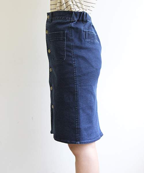 Chico（チコ）の「前開きデニムタイトSK（デニムスカート・レディース・ネイビー・FREE）」の7枚目の写真