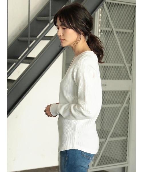 AMERICAN HOLIC（アメリカンホリック）の「度詰めワッフルVネックカットプルオーバー（Tシャツ/カットソー・レディース・ブラック/オフホワイト/ベージュ系その他2・M/L）」の9枚目の写真
