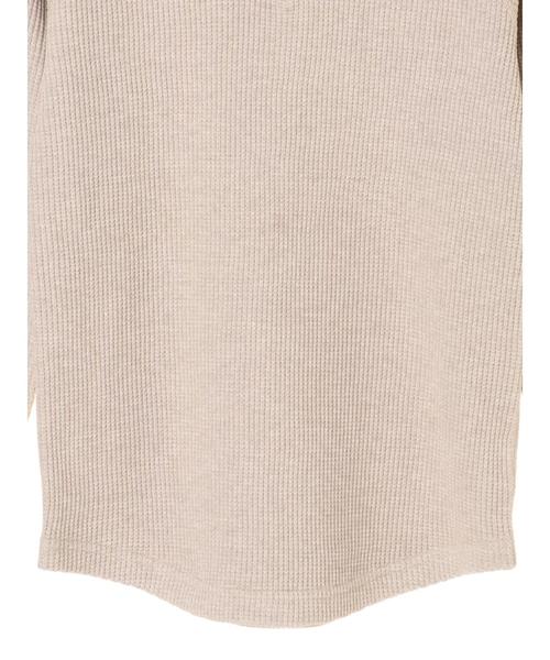 AMERICAN HOLIC（アメリカンホリック）の「度詰めワッフルVネックカットプルオーバー（Tシャツ/カットソー・レディース・ブラック/オフホワイト/ベージュ系その他2・M/L）」の12枚目の写真