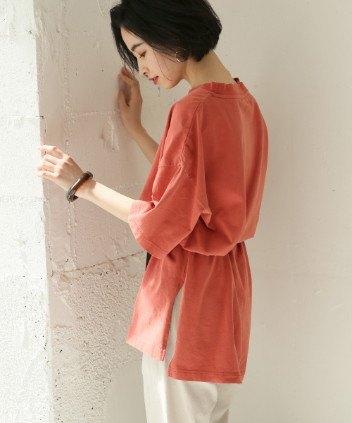 LOWRYS FARM(ローリーズファーム)の「ピグメントチュニックTSS 832512(Tシャツ/カットソー)」|レッド