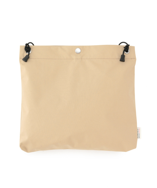 NUNC（ヌンク）の「【NUNC】3LAYER SACOCHE（ボディバッグ/ウエストポーチ・メンズ・ブラック/ベージュ・FREE）」の8枚目の写真