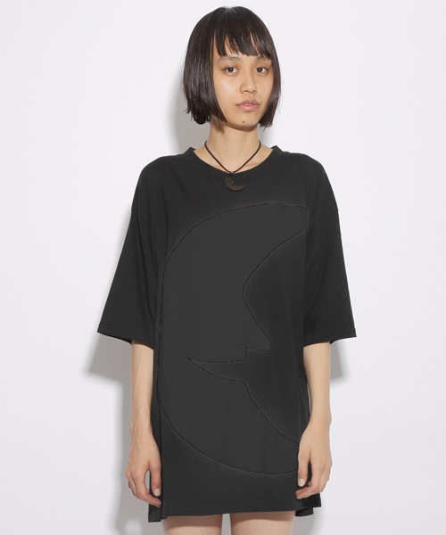 i（アイ）の「発泡月プリントT（Tシャツ/カットソー・レディース・ホワイト/ブラック・FREE）」の2枚目の写真