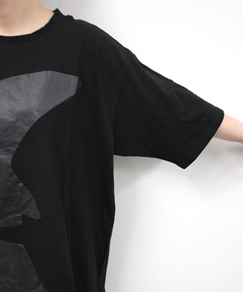 i（アイ）の「発泡月プリントT（Tシャツ/カットソー・レディース・ホワイト/ブラック・FREE）」の5枚目の写真