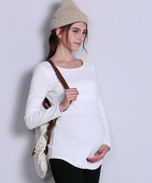 SweetMommy（スウィートマミー）の「しっかりコットンリブ素材 シンプル授乳服トップス（マタニティウェア/グッズ・レディース・ブラック/アイボリー/オフホワイト/ホワイト×グレー/ホワイト×ブラック・L/M）」の2枚目の写真