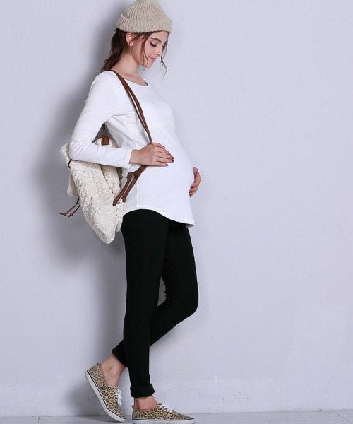 SweetMommy（スウィートマミー）の「しっかりコットンリブ素材 シンプル授乳服トップス（マタニティウェア/グッズ・レディース・ブラック/アイボリー/オフホワイト/ホワイト×グレー/ホワイト×ブラック・L/M）」の10枚目の写真