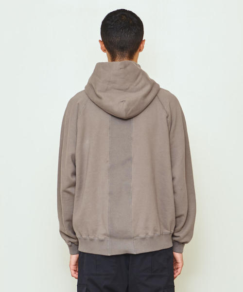 UNITED ARROWS & SONS（ユナイテッドアローズアンドサンズ）の「UNITED ARROWS & SONS（ユナイテッドアローズ＆サンズ）BASIS HOODIE（パーカー・メンズ・ブラック/ライトピンク/グレー・X-LARGE/MEDIUM/SMALL/LARGE）」の10枚目の写真