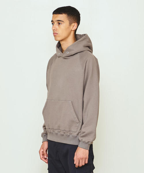 UNITED ARROWS & SONS（ユナイテッドアローズアンドサンズ）の「UNITED ARROWS & SONS（ユナイテッドアローズ＆サンズ）BASIS HOODIE（パーカー・メンズ・ブラック/ライトピンク/グレー・X-LARGE/MEDIUM/SMALL/LARGE）」の9枚目の写真