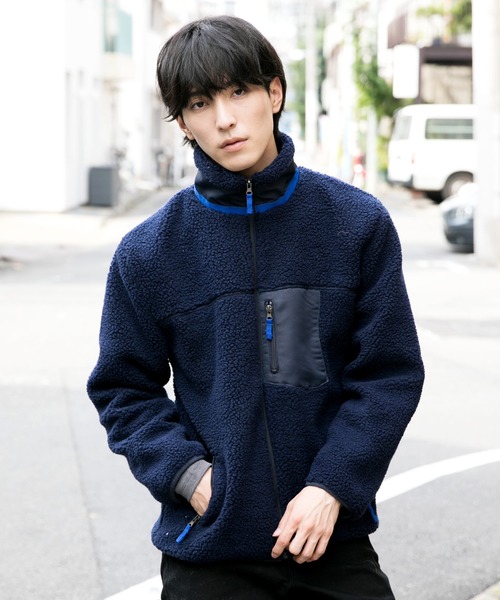 TopIsm(トップイズム)の「シープボア 切替 スタンドネック ブルゾン ジャケット(ブルゾン・メンズ・グレー/オフホワイト/キャメル/ブラック/ネイビー/オリーブ・LL/M/L)」の2枚目の写真