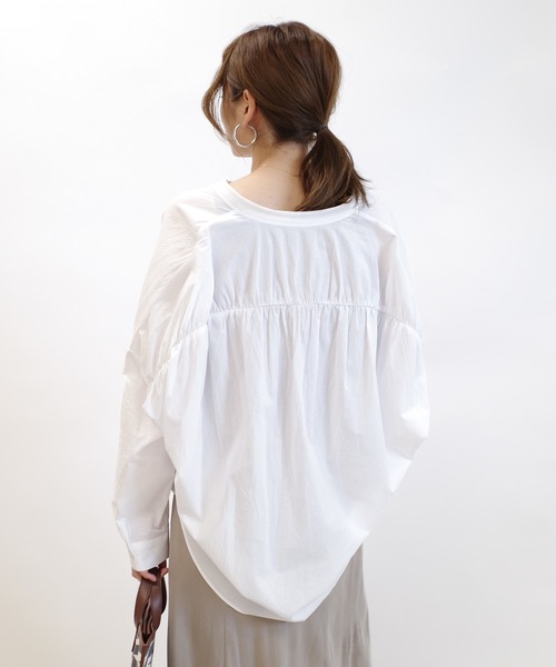 DouDou（ドゥドゥ）の「バックギャザーブラウス（シャツ/ブラウス・レディース・オフホワイト/ブラック/ベージュ・FREE）」の9枚目の写真