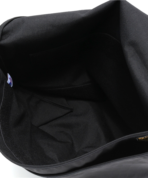 BEAMS（ビームス）の「RICKSHAW×BEAMS / 別注 ゼロメッセンジャーバッグ（メッセンジャーバッグ・メンズ・ブラック/ブラウン/その他1・ONE SIZE）」の9枚目の写真