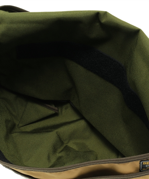 BEAMS（ビームス）の「RICKSHAW×BEAMS / 別注 ゼロメッセンジャーバッグ（メッセンジャーバッグ・メンズ・ブラック/ブラウン/その他1・ONE SIZE）」の5枚目の写真