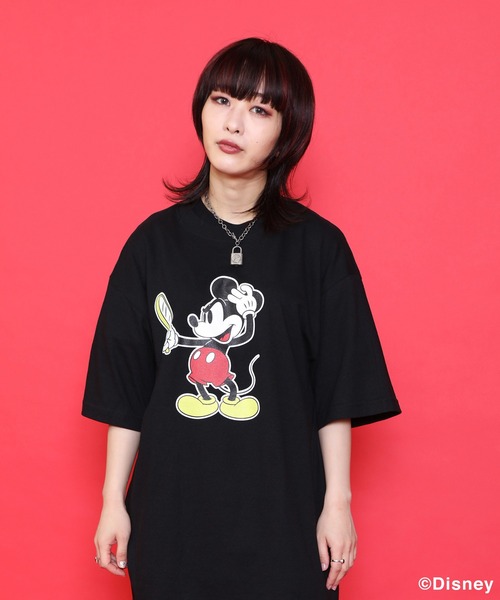 RUDIE'S(ルーディーズ)の「RUDIE'S x BYRD LOOK SLICK-T ルーディーズ x バード ルックスリック ティーシャツ <ミッキーマウス>(Tシャツ/カットソー・メンズ・ホワイト/ブラック・M/L/XL/XXL/S)」の2枚目の写真