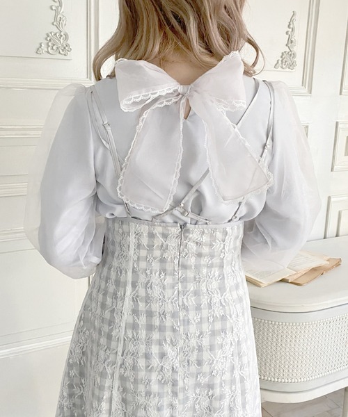 LODISPOTTO（ロディスポット）の「Airlyリバーシブルボウタイブラウス（シャツ/ブラウス・レディース・ブルー系その他/アイボリー・MEDIUM）」の2枚目の写真